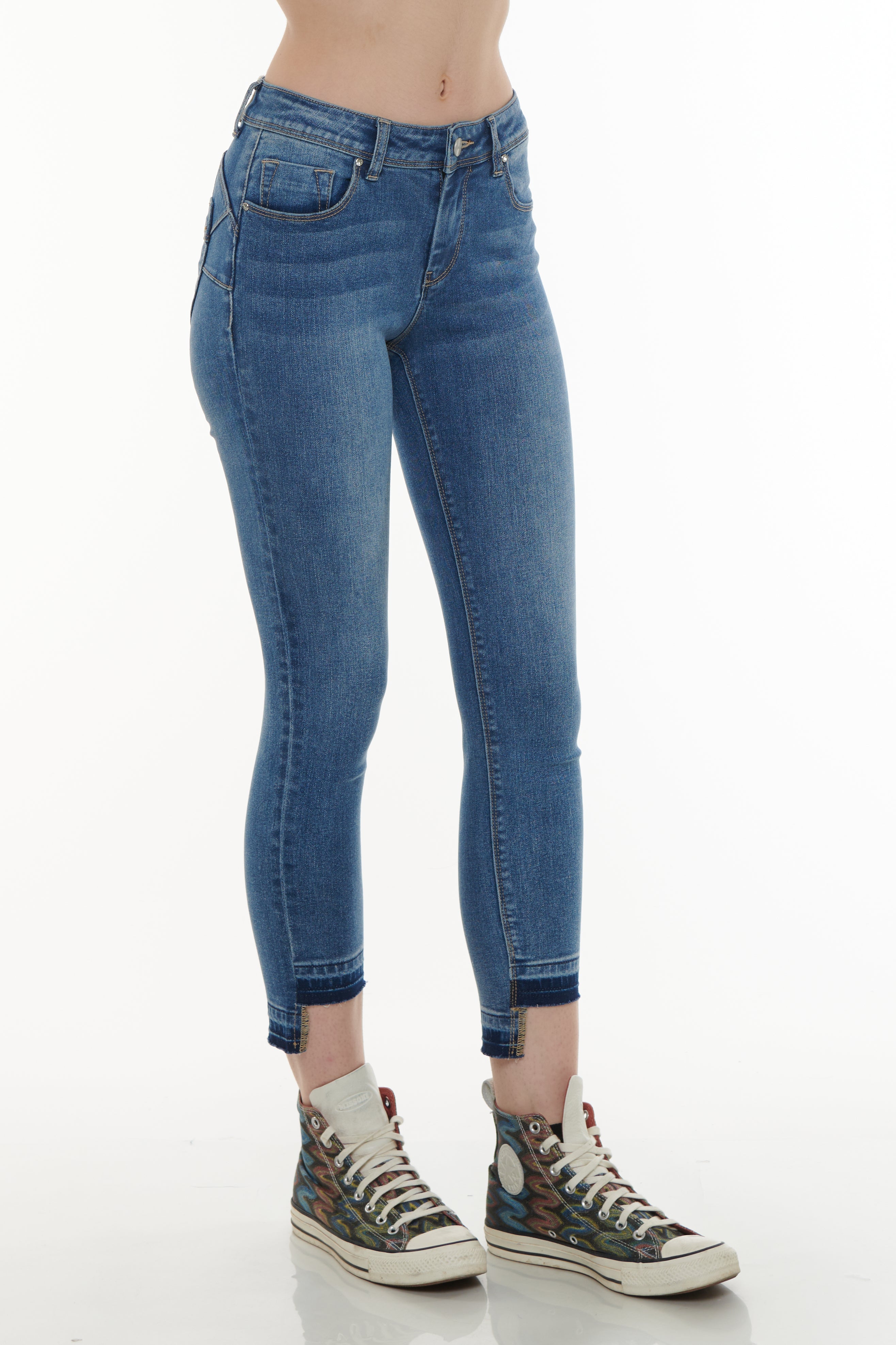 Jeans Capri sfrangiato