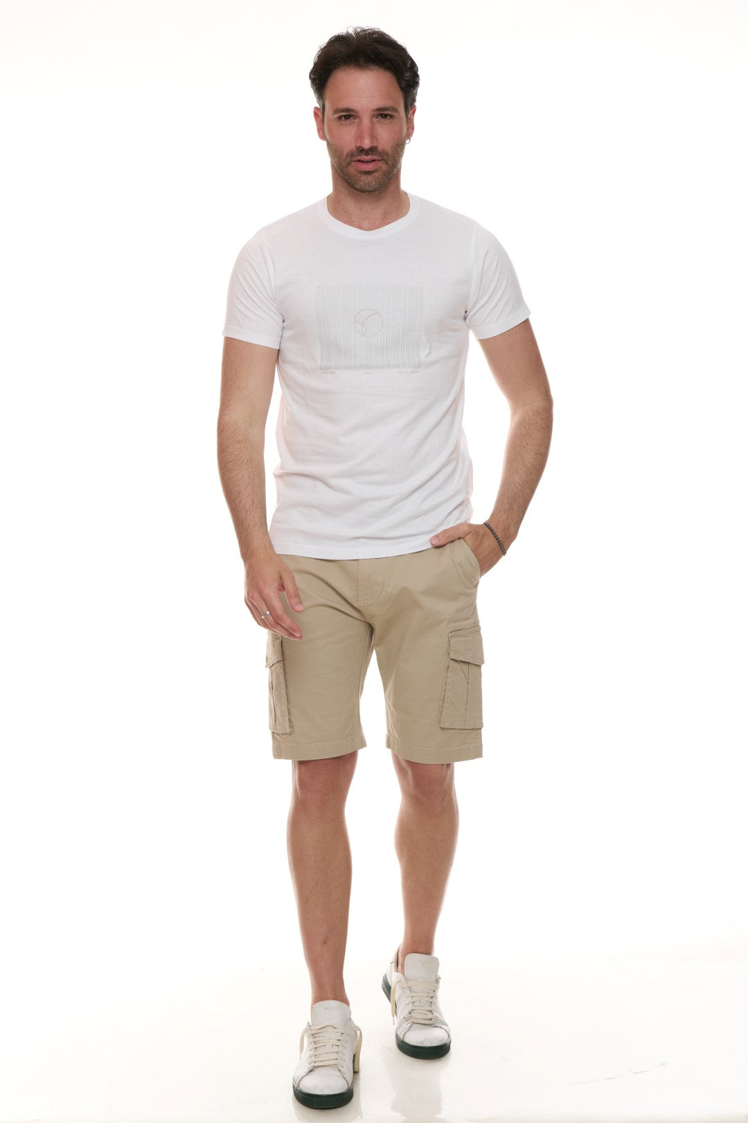 T-shirt con stampa Contrasto