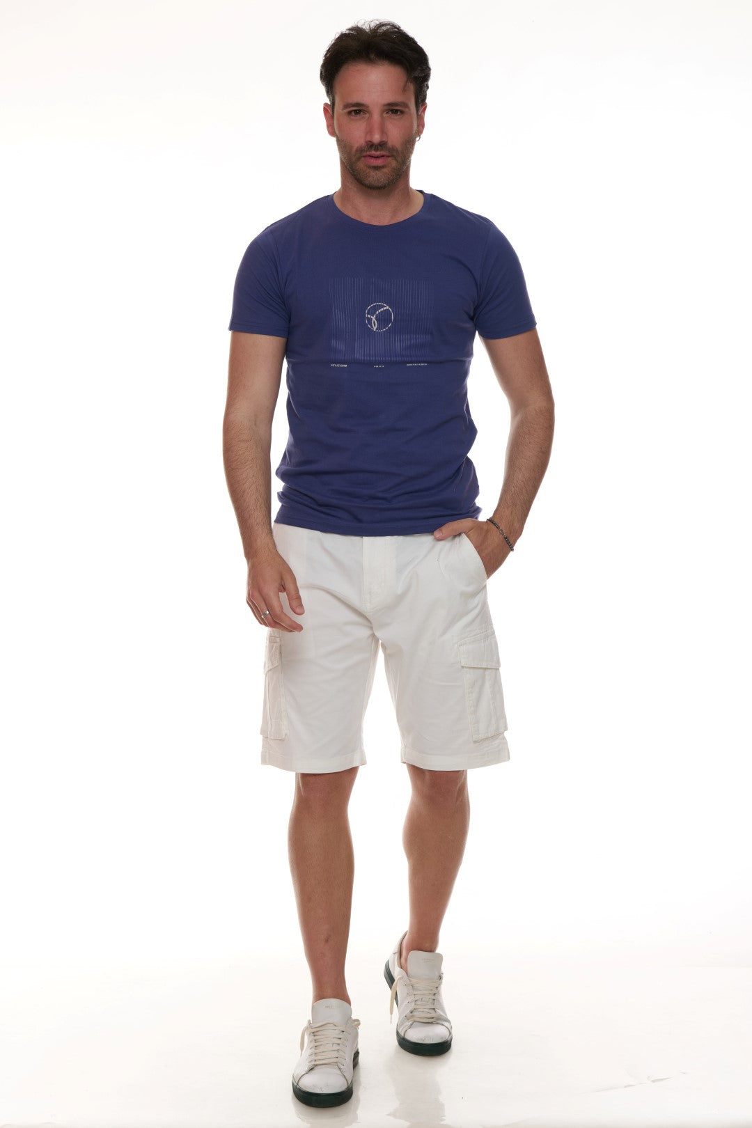 T-shirt con stampa Contrasto